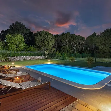 4 Bedroom Cozy In Dubrava Kod Sibenika Σπίτι διακοπών Dubrava (Sibenik-Knin)